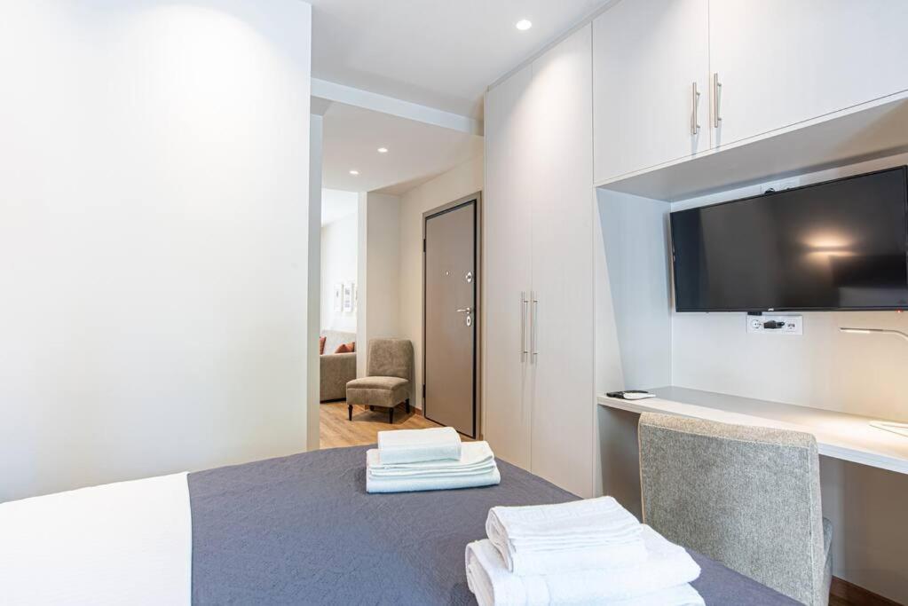 Peaceful Shelter In Athens Apartment Екстериор снимка
