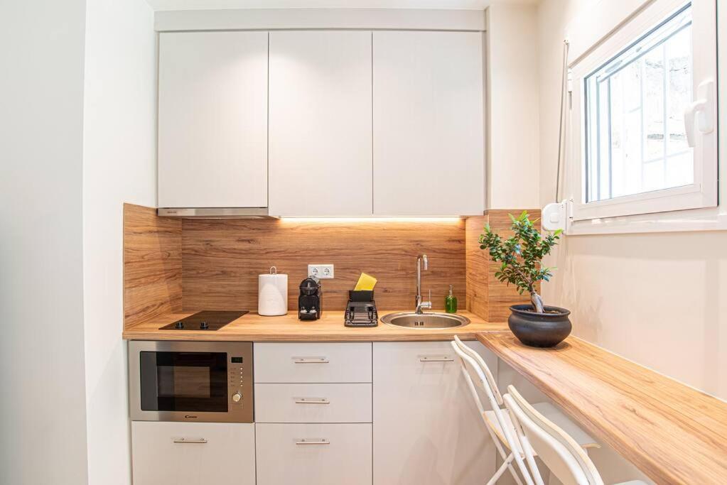 Peaceful Shelter In Athens Apartment Екстериор снимка